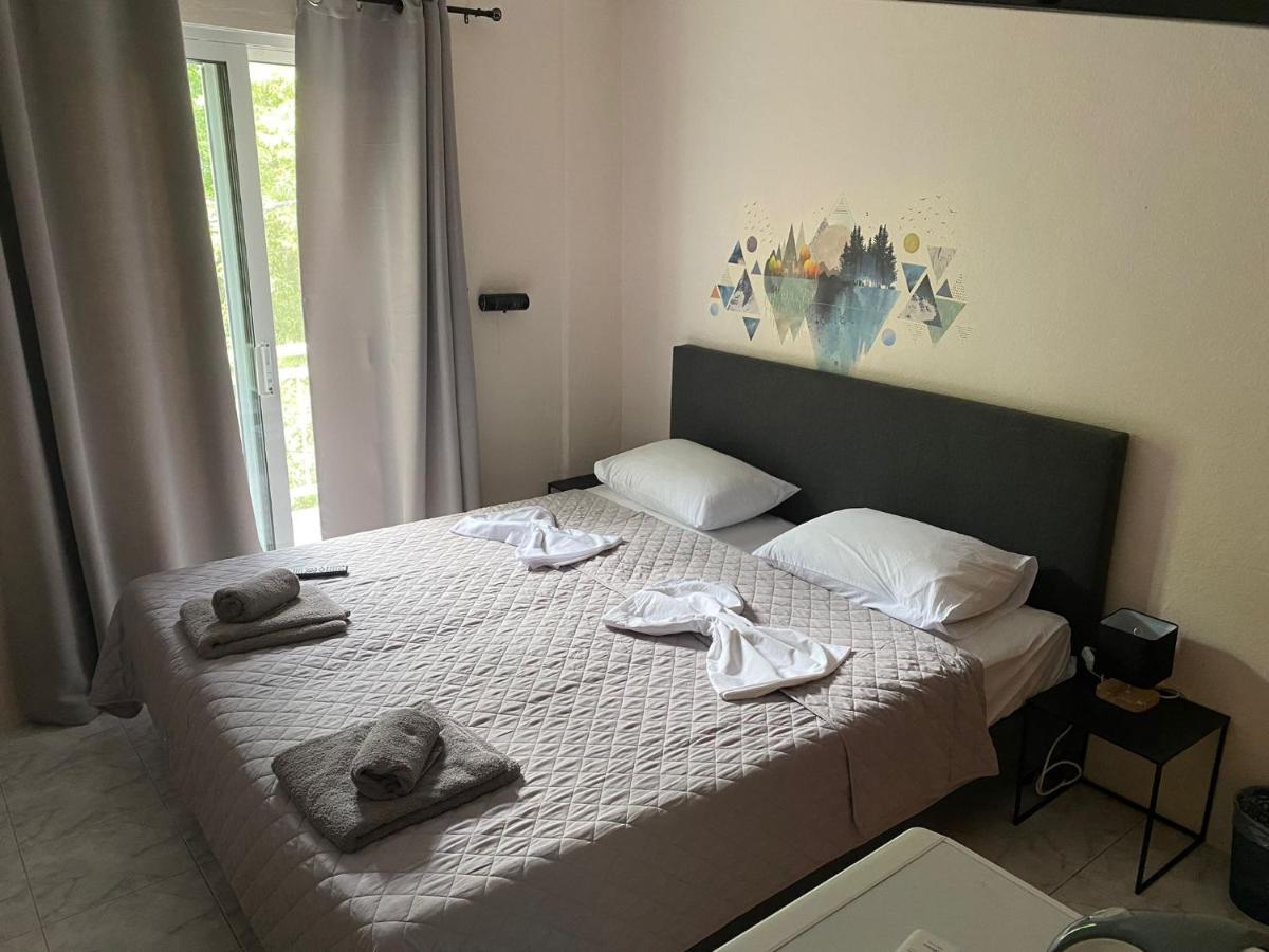 Lydia Rooms ثيرما المظهر الخارجي الصورة